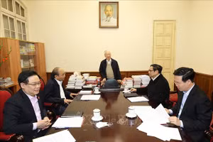 Tổng Bí thư Nguyễn Phú Trọng chủ trì cuộc họp lãnh đạo chủ chốt