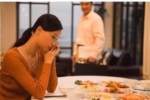 Học cách tự tạo niềm vui cho chính mình khi chồng vô tâm