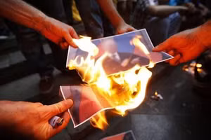 3 thứ tuyệt đối không nên đốt kẻo rước hoạ