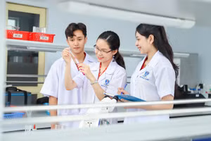 Sinh viên Trường Đại học Nguyễn Tất Thành. Ảnh: NTTU