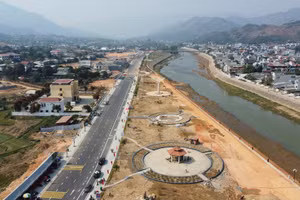 Trung tâm huyện lỵ Sông Mã nhìn từ trên cao.