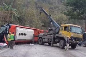 Sáng sớm 18/1, Công tác cứu hộ cứu nạn vẫn đang được khẩn trương triển khai.