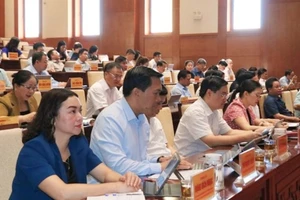 Các đại biểu tham dự hội nghị.