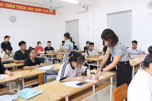 Sở GD&ĐT tỉnh Hoà Bình yêu cầu các cơ sở giáo dục không được lợi dụng Ban đại diện phụ huynh để làm thu.