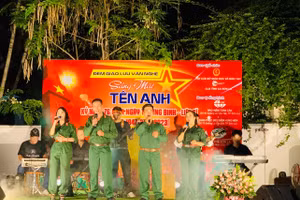 Tiết mục văn nghệ tại chương trình kỷ niệm 76 ngày thương binh liệt sỹ.