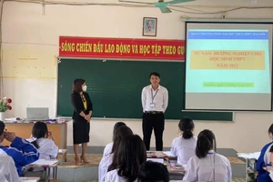 Tư vấn nghề nghiệp cho học sinh luôn được Ban Giám hiệu Trường PTDT nội trú THCS - THPT Mai Sơn quan tâm chỉ đạo.