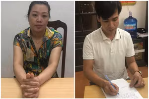 Nhung và Ánh tại cơ quan Công an. Ảnh: Công an huyện Đà Bắc.