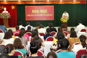 Toàn cảnh buổi khai mạc.