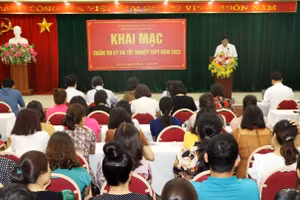 Toàn cảnh buổi khai mạc.