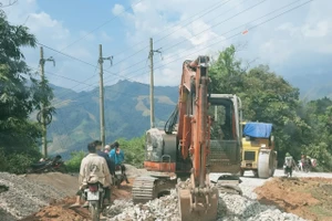 Ban Quản lý Dự án huyện Thuận Châu luôn nỗ lực đảm bảo tiến độ, xây dựng các hạng mục công trình.