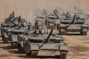 Tăng T-72 Ural biến thành robot chiến trường