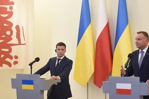 Ông Duda và ông Zelensky trong cuộc họp báo sau các cuộc hội đàm tại Phủ Tổng thống ở Warsaw vào ngày 31/8/2019