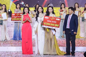 Lê Phan Ngọc Khánh trở thành Hoa khôi MiSS UEF 2022.