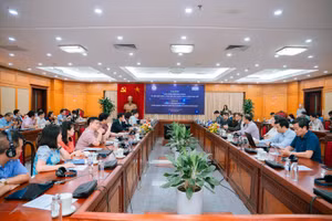 Quang cảnh buổi tọa đàm.