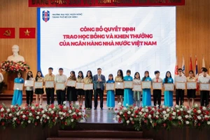 Năm 2023 các chính sách học bổng hỗ trợ sinh viên của HUB là rất lớn. 