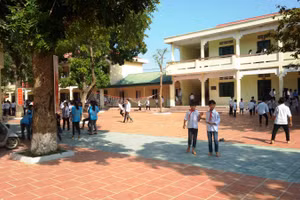 Trường THCS Ngư Lộc, huyện Hậu Lộc (Thanh Hóa).