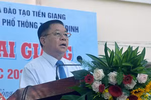 Trưởng Ban Tuyên giáo Trung ương Nguyễn Trọng Nghĩa phát biểu tại buổi lễ.