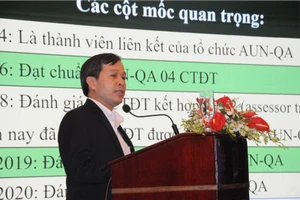 PGS.TS Ngô Văn Thuyên - Chủ tịch Hội đồng trường HCMUTE, phát biểu tại một sự kiện.