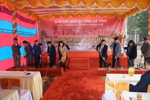 Lễ động thổ nhà chống lũ tại xã Hà Linh, Hương Khê.