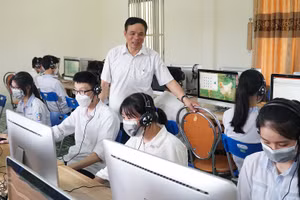 Dạy Tin học, Tiếng Anh liên trường được nhiều trường học tại Nghệ An áp dụng trong điều kiện thiếu giáo viên.