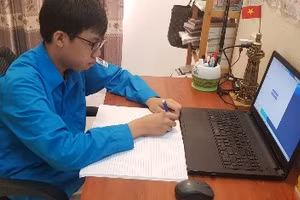 Với Nguyễn Hoàng Anh, học tiếng Anh là đam mê, sở thích…	Ảnh: NTCC