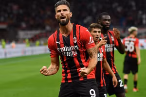 Olivier Giroud đang xóa bỏ lời nguyền với chiếc áo số 9.