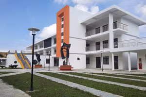 Dự án Trường Mầm non Hòa Xuân với kinh phí đầu tư 28 tỷ nhưng không thể đưa vào sử dụng ngay sau khi hoàn thành vì thiếu giáo viên.