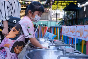 Chủ động phòng dịch từ nhà trường giúp kiểm soát tốt tình hình dịch bệnh. 