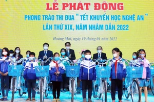 Lễ phát động Tết khuyến học Nghệ An năm 2022.