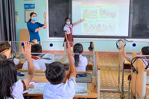 Dạy ngoại ngữ theo Chương trình mới đòi hỏi đội ngũ giáo viên đạt chuẩn và cơ sở vật chất đáp ứng được yêu cầu kỹ năng. Ảnh minh họa
