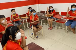 Một lớp học trực tiếp của Hệ thống Anh ngữ Á Châu trong ngày 14/2. Ảnh: Nam Sơn