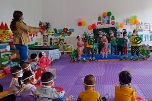 Giờ học của trẻ Trường MN Hải Tân, Hải Hậu, Nam Định. Ảnh: NTCC