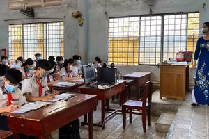 Học sinh lớp 9 Trường THCS Võ Thị Sáu (TP Sa Đéc, Đồng Tháp) yên tâm trở lại học trực tiếp. 