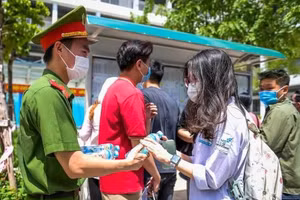 Những con người mang tấm lòng thiện đã làm nên giá trị nhân văn tròn trịa của hành trình tiếp sức. 