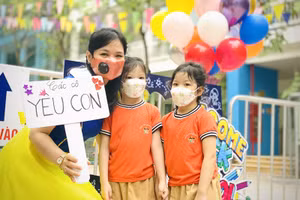 Nhiều trường tư thục đối mặt với tình trạng thiếu giáo viên.