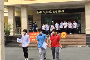 Học sinh trong kỳ thi vào lớp 10.