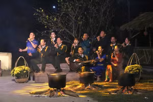 Những tiết mục văn nghệ hát về người chiến sĩ Biên phòng, hát về mùa xuân ở bản làng nơi biên cương của tổ quốc được trình bày tại chương trình "Xuân Biên phòng - Ấm lòng dân bản".