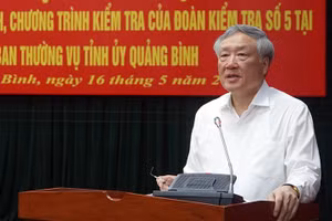 Ông Nguyễn Hòa Bình - Trưởng Đoàn kiểm tra số 5 nêu một số nhiệm vụ về kiểm tra công tác phòng chống tham nhũng, tiêu cực.