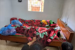 Thi thể hai nạn nhân được tìm thấy và đưa về gia đình tổ chức hậu sự.