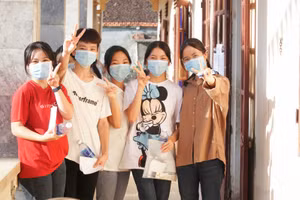 Thí sinh tại điểm thi Trường THCS Diễn Bích (huyện Diễn Châu, Nghệ An) tự tin trước kỳ thi