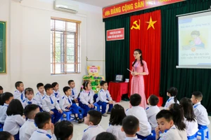 Tiết học hoạt động trải nghiệm tại Trường Tiểu học Nghi Phú 2 (TP Vinh, Nghệ An).