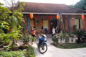 Không khí tết về tại những ngôi nhà chung của Làng trẻ SOS Nghệ An.