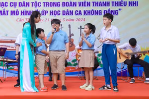 Chương trình tại buổi ra mắt mô hình “Lớp học dân ca 0 đồng”.