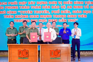 Lễ ký kết kế hoạch phối hợp. 