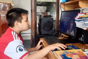 Học sinh An Giang kiểm tra cuối học kỳ I bằng hình thức trực tuyến