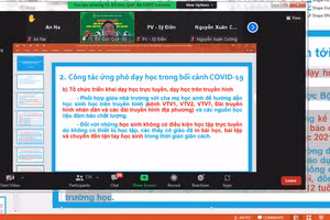 TS Đỗ Đức Quế - Phó Vụ trưởng Vụ Giáo dục Trung học trình bày tham luận về công tác ứng phó với dịch bệnh trong lĩnh vực giáo dục tại hội thảo.