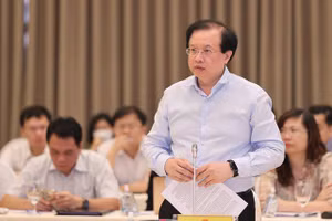 Thứ trưởng Văn hóa-Thể thao và Du lịch Tạ Quang Đông.