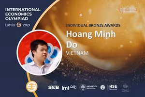 Đỗ Hoàng Minh – 1 trong 2 học sinh giành Huy chương Đồng tại IEO 2021.