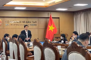 Thứ trưởng Nguyễn Hữu Độ phát biểu tại cuộc họp. Ảnh chụp qua màn hình