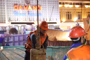 Xuyên đêm hoàn thiện Ga ngầm S12 đường sắt đô thị Nhổn - Ga Hà Nội